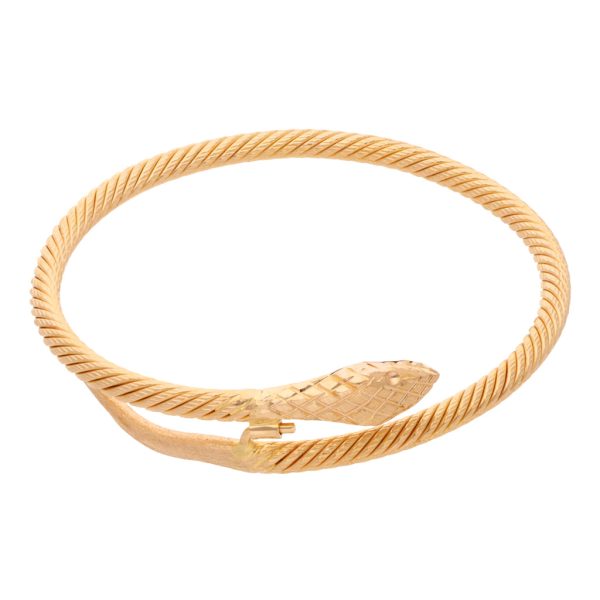 Brazalete estriado motivo serpiente en oro amarillo 18 kilates. Online Sale